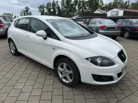 Używany Seat Leon Reference 86 KM (63 kW) 2010 Biały Hatchback