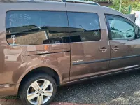 Używany VW Caddy Maxi 102 KM (75 kW) 2015 Brązowy Minivan