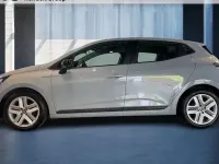 Käytetty Renault Clio V Evolution 91 HP (66 kW) 2025 Harmaa Sedan