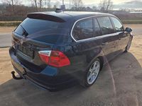 Gebraucht BMW 325 Performance 197 PS (144 kW) 2007 Blau Kombi