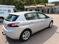 Gebraucht Peugeot 308 Active 125 PS (91 kW) 2014 Grau Limousine