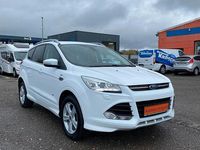 Gebraucht Ford Kuga Individual 179 PS (131 kW) 2015 Weiß SUV