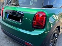 Gebraucht Mini Cooper SE 135 kW (184 PS) 2023 Grün Kleinwagen