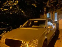 Gebraucht Mercedes E240 177 PS (130 kW) 2002 Silber Limousine