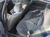 Gebraucht Renault Clio II 60 PS (44 kW) 2000 Blau Kleinwagen