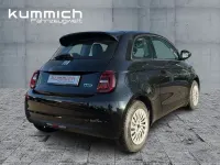 Gebraucht Fiat 500e Action 69 kW (95 PS) 2022 Schwarz Limousine