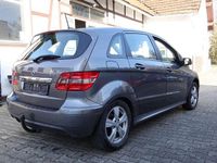 Gebraucht Mercedes B180 116 PS (85 kW) 2009 Grau Van / Kleinbus