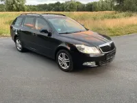 Gebraucht Skoda Octavia 122 PS (89 kW) 2010 Schwarz Kombi