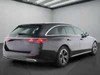 Gebraucht Mercedes E200 204 PS (150 kW) 2025 Schwarz Kombi