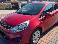 Gebraucht Kia Rio 86 PS (63 kW) 2013 Rot Kleinwagen