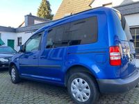 Usata VW Caddy Startline 86 CV (63 kW) 2011 Blu Monovolume