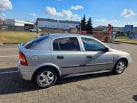 Gebraucht Opel Astra 101 PS (74 kW) 2001 Silber Limousine