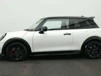 Używany Mini John Cooper Works 231 KM (169 kW) 2025 Biały Hatchback