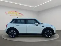 Używany Mini Cooper D 116 KM (85 kW) 2017 Biały Hatchback