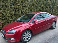 Gebraucht Ford Focus Cabriolet 140 PS (102 kW) 2008 Rot Cabrio