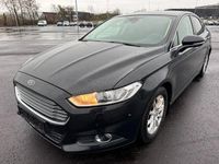 Gebraucht Ford Mondeo Trend 160 PS (117 kW) 2015 Schwarz Limousine