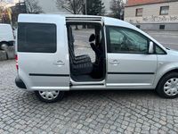 Gebraucht VW Caddy 102 PS (75 kW) 2011 Silber Van / Kleinbus