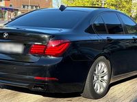 Usata BMW 730 258 CV (189 kW) 2012 Nero Berlina