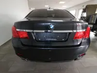 Gebraucht BMW 740 Sport Line 306 PS (225 kW) 2011 Grau Limousine