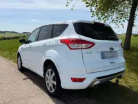 Gebraucht Ford Kuga Individual 179 PS (131 kW) 2015 Weiß SUV