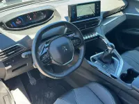 Gebraucht Peugeot 5008 Allure 131 PS (96 kW) 2024 Grau SUV