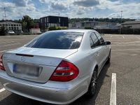 Gebraucht Mercedes E220 150 PS (110 kW) 2005 Silber Limousine