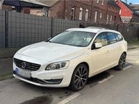 Gebraucht Volvo V60 R-Design 235 PS (172 kW) 2016 Weiß Kombi