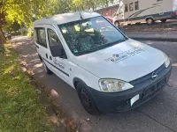 Gebraucht Opel Combo 75 PS (55 kW) 2010 Weiß Van / Kleinbus