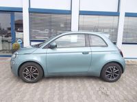 Gebraucht Fiat 500e Action 69 kW (95 PS) 2021 Blau Limousine
