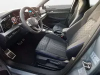 Gebraucht VW Golf VIII R-line 150 PS (110 kW) 2026 Silber Kombi