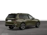 Gebraucht BMW X7 M Sport 340 PS (250 kW) 2025 Grün SUV