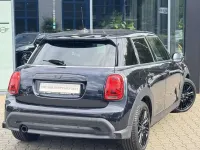 Gebraucht Mini Cooper Premium 136 PS (100 kW) 2022 Mini yours enigmatic black Kleinwagen