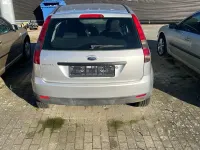 Gebraucht Ford Fiesta 69 PS (50 kW) 2004 Silber Kleinwagen