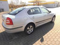 Gebraucht Skoda Octavia Team Edition 102 PS (75 kW) 2008 Brilliant silber mettalic Limousine