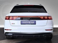 Gebraucht Audi Q8 S-Line 286 PS (210 kW) 2023 Gletscherweiß metallic SUV