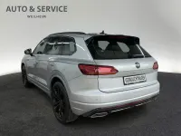 Gebraucht VW Touareg R-line 231 PS (169 kW) 2023 Silber SUV