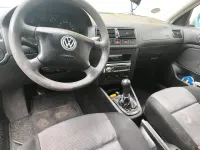 Gebraucht VW Golf IV 90 PS (66 kW) 2000 Silber Kleinwagen