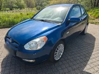 Usata Hyundai Accent 97 CV (71 kW) 2007 Blu Berlina