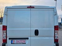 Gebraucht Peugeot Boxer 101 PS (74 kW) 2012 Weiß Van