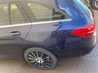 Gebraucht Mercedes C220 170 PS (125 kW) 2016 Cavansitblau  metalliclack Kombi