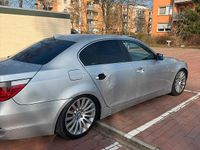 Gebraucht BMW 525 177 PS (130 kW) 2004 Silber Limousine