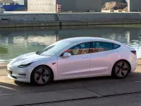 Gebraucht Tesla Model 3 350 kW (476 PS) 2020 Weiß Limousine