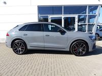 Gebraucht Audi Q8 Competition 286 PS (210 kW) 2022 Nardograu SUV