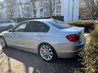 Second-hand BMW 320 Efficient Dynamics 163 CP (119 kW) 2012 Negru Berlinǎ