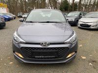 Gebraucht Hyundai i20 YES! 84 PS (61 kW) 2017 Grau Limousine