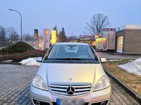 Gebraucht Mercedes A180 109 PS (80 kW) 2010 Silber Limousine