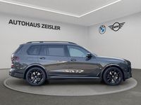 Neu BMW X7 M Sport 530 PS (389 kW) 2025 Dravitgrau SUV