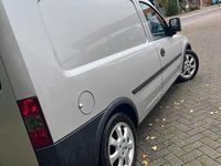Gebraucht Opel Combo 94 PS (69 kW) 2008 Silber Van / Kleinbus
