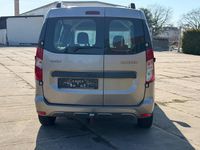 Gebraucht Dacia Dokker Lauréate 83 PS (61 kW) 2014 Braun Van / Kleinbus