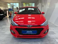 Gebraucht Hyundai i20 Select 84 PS (61 kW) 2020 Rot Kleinwagen
